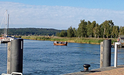 Überfahrt in Moritzdorf - gerudert